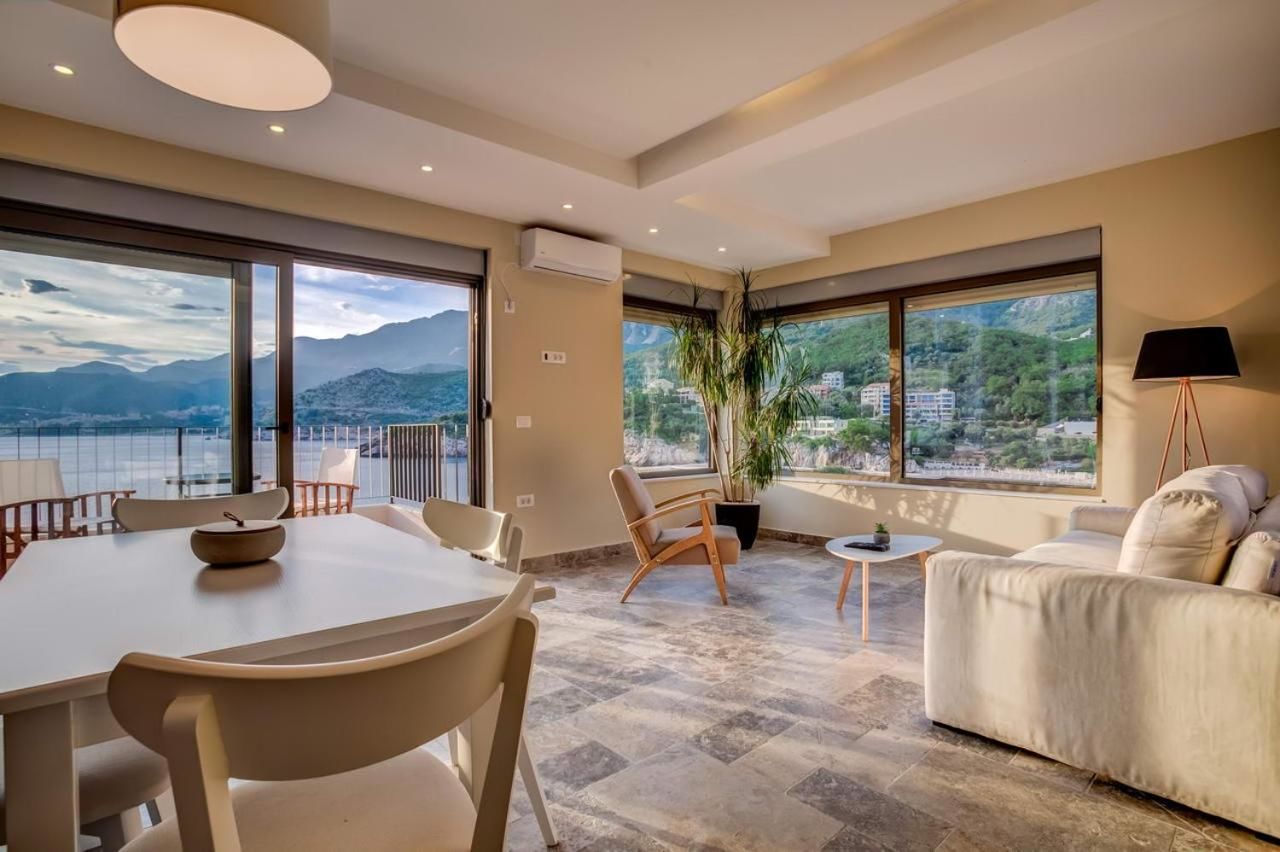 Апартаменты Blanche Cliff Apartments Свети-Стефан