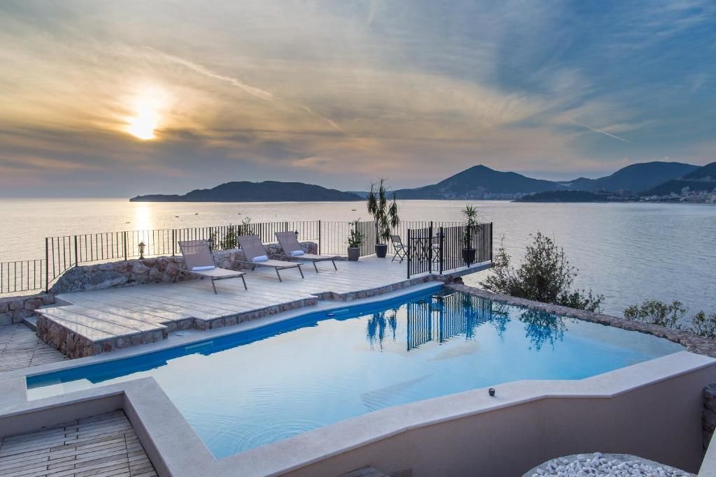 Апартаменты Blanche Cliff Apartments Свети-Стефан