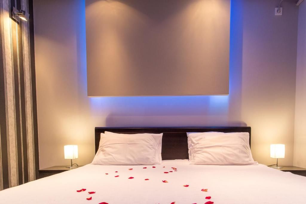 Апартаменты Blanche Cliff Apartments Свети-Стефан