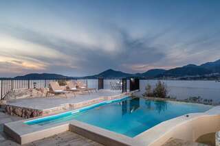 Апартаменты Blanche Cliff Apartments Свети-Стефан Апартаменты с видом на море-29